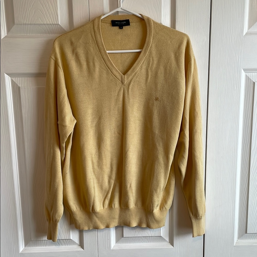 Burberry Yellow V-Neck Sweater Soft Knit Classic